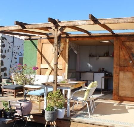 Micro House Apartment La Oliva Exterior photo